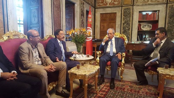 جامعة مديري الصحف تطالب ببعث صندوق لمساعدة الصحافة المكتوبة التي تغرق يوما بعد يوم